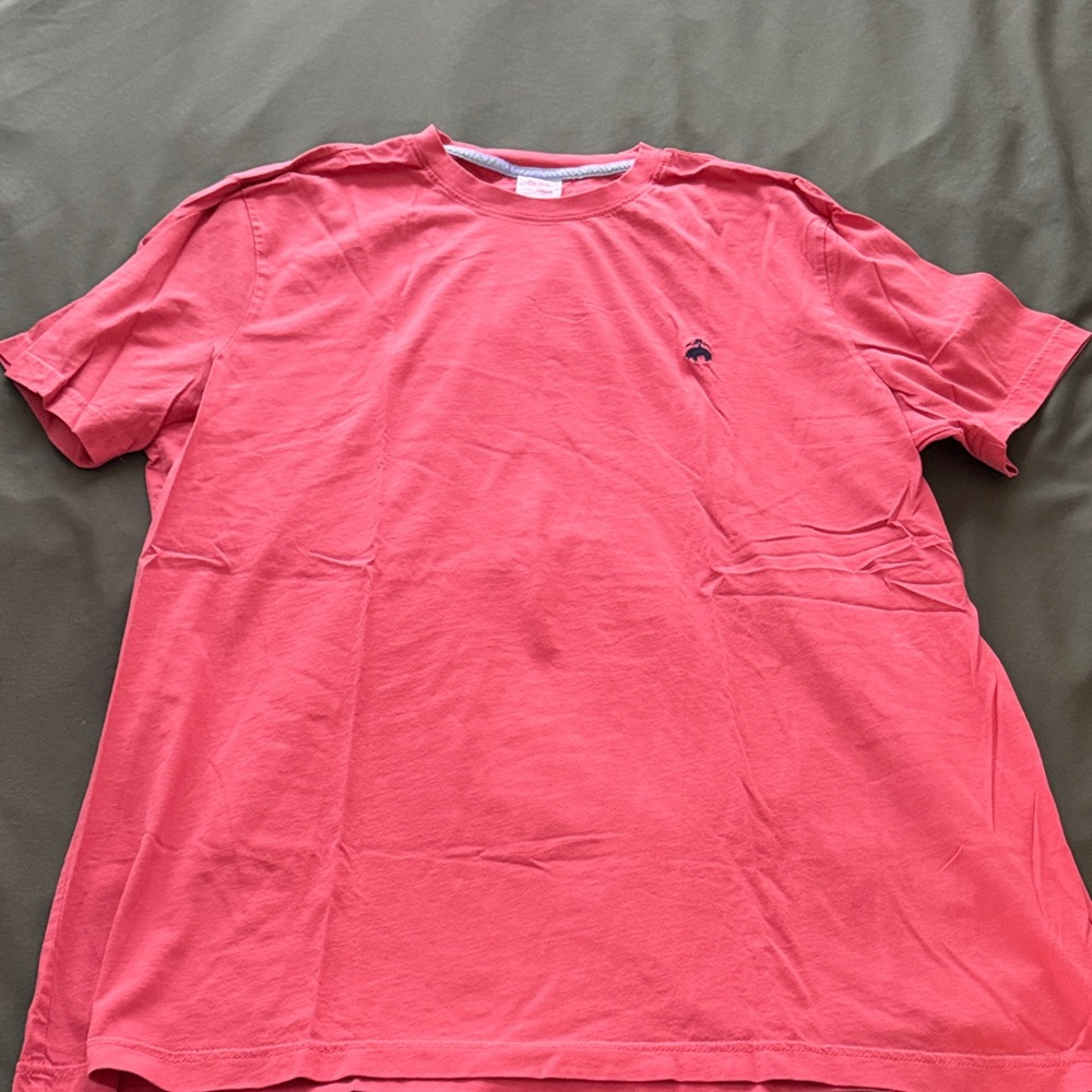 Brooks Brothers Men's Red T-Shirt